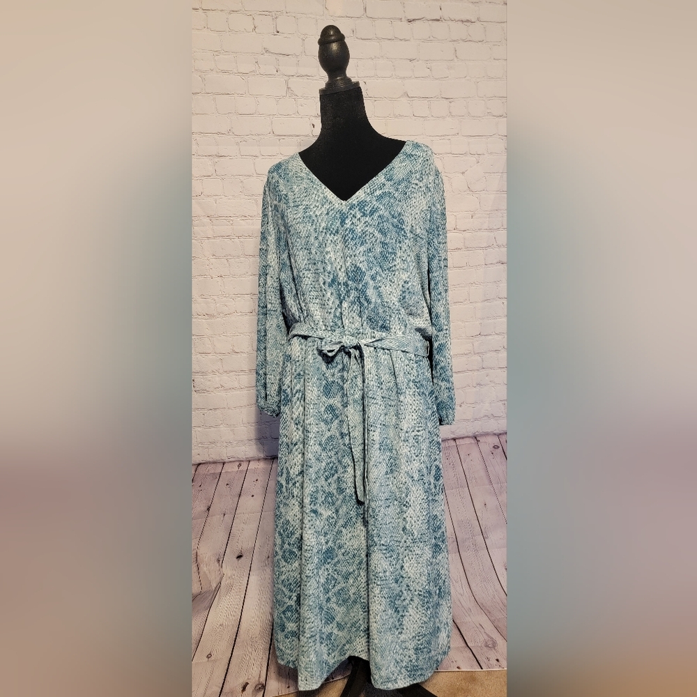 Chico's Blue Snakeskin Print V-Neck Belted Maxi Dress